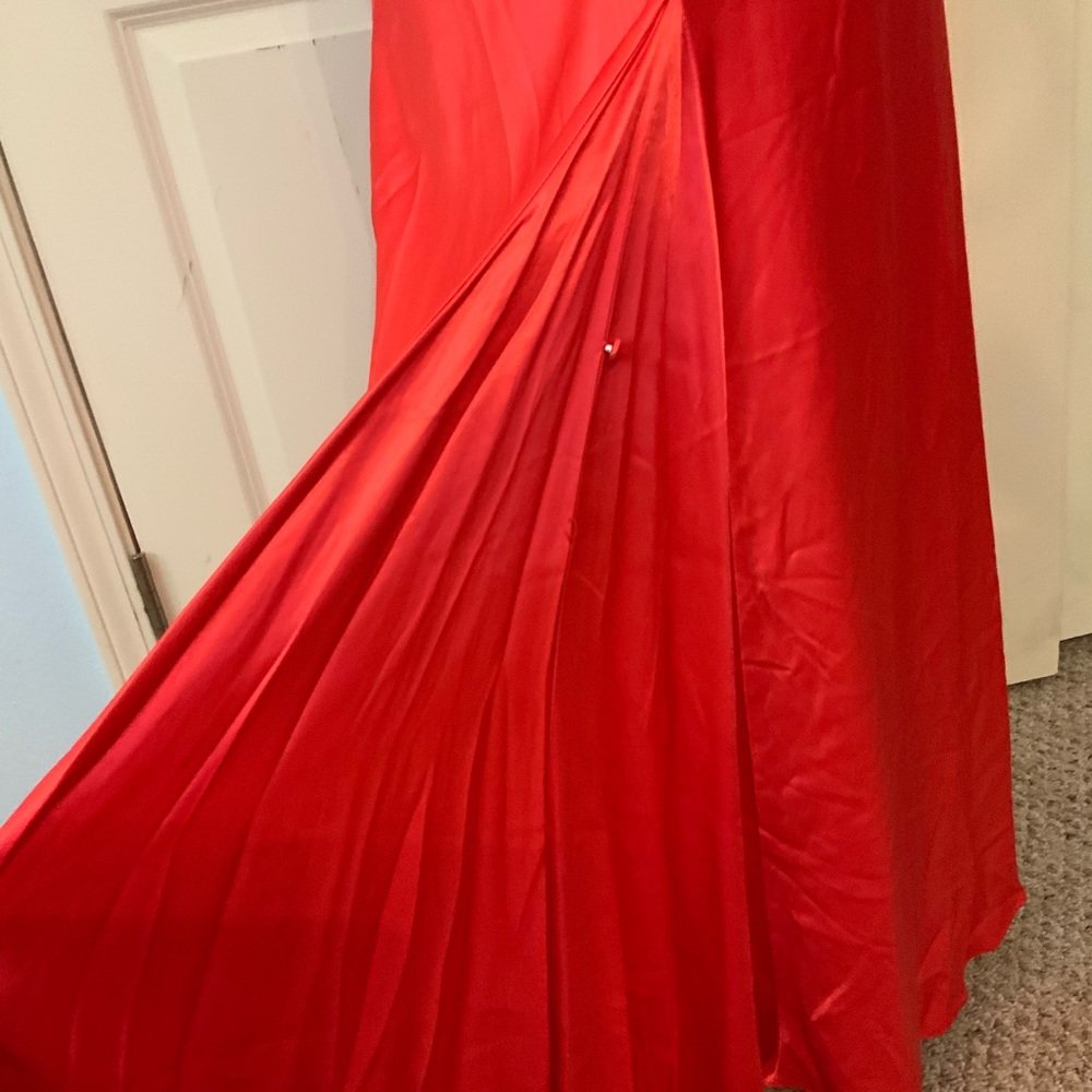 EVENING DRESS PROM DRESS PAGEANT - Picture 6 of 6